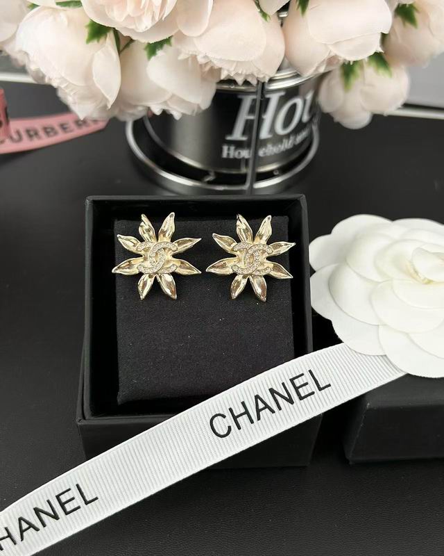Chanel Earring 06yxh47
